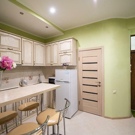 Apartment M&K In The Center 利沃夫 外观 照片